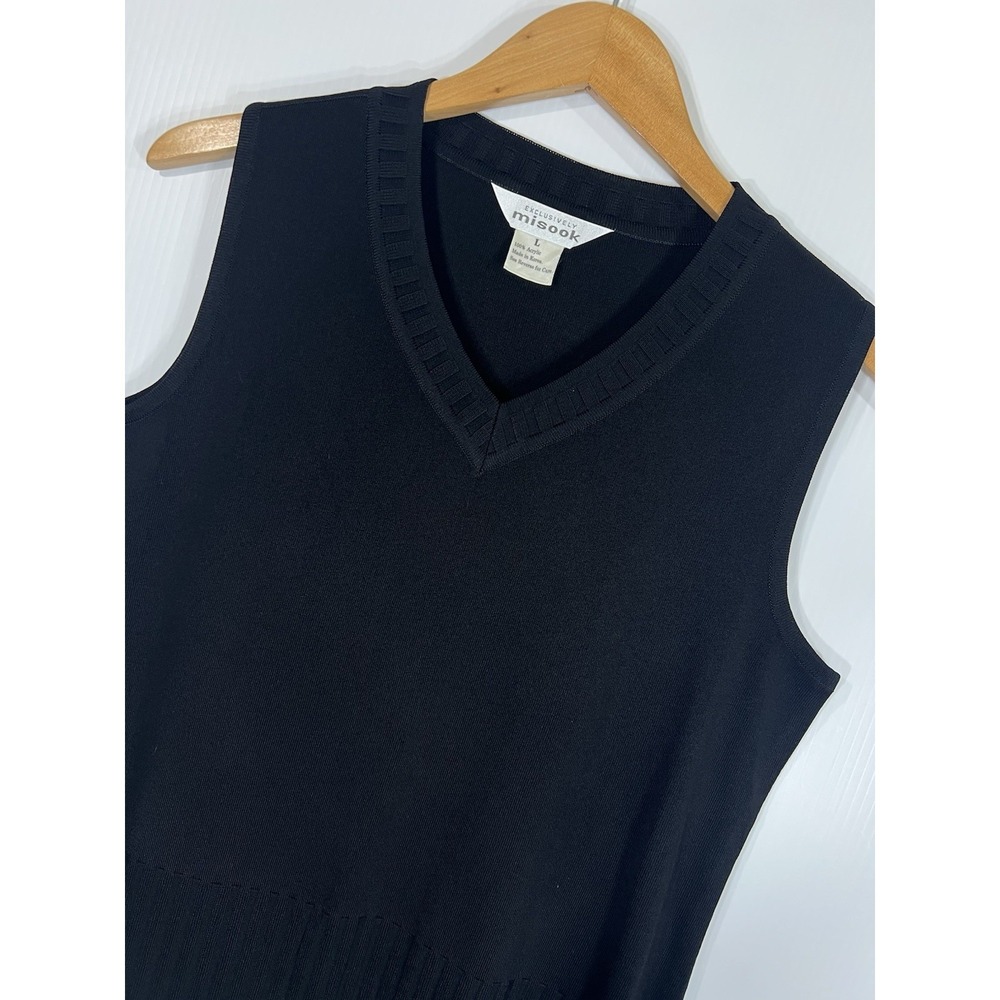 Exclusively Misook Sleeveless Top Size Large‎ Black Side Slit Capsule Minimalist